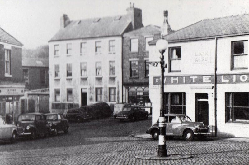 The White Lion Inn, Shepherd Street, Preston c.1960
Arkwright House on Stoneygate is seen on the left, prior to restoration.