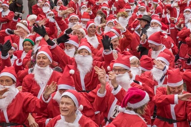 Crowd support .....Garstang's first ever Santa Dash 2019 (photo Mike Colleran) 