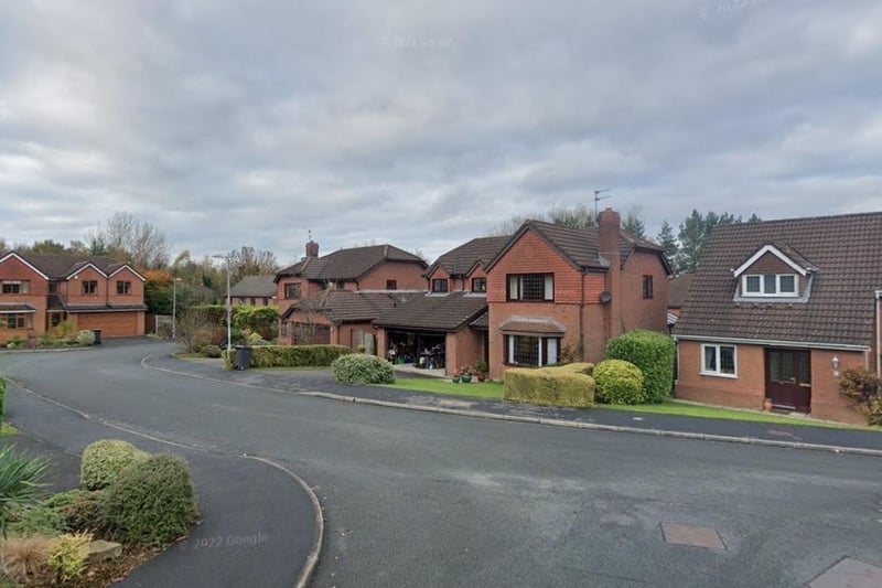 Round Wood PR1 0BN. Average price: £437,875