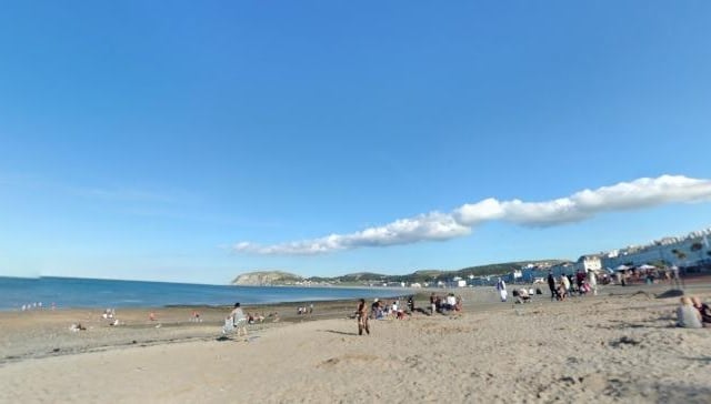 Llandudno Beach,
N Parade,
Llandudno LL30 2LP
Rated 4.5 on Google
This bustling beauty spot is a great place to pick shells and pebbles, with plenty of cafes and shops nearby.