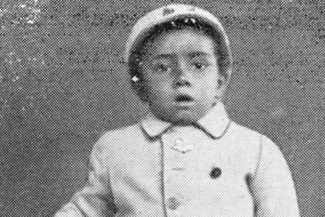A very young Billy Boston