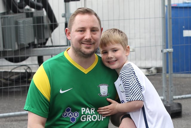 Two PNE fans before the Middlesbrough game