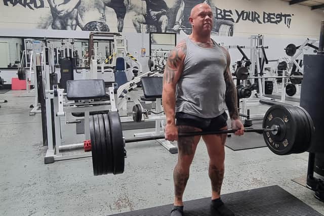 Glen Bailey during his first deadlift world record challenge last year