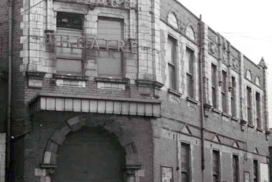 The Kings Palace Theatre, Preston 1960
Old Vicarage entrance. The Theatre opened in 1913 and closed in 1955
The property was swept away in 1964 to make way for St. Johns Shopping Centre.