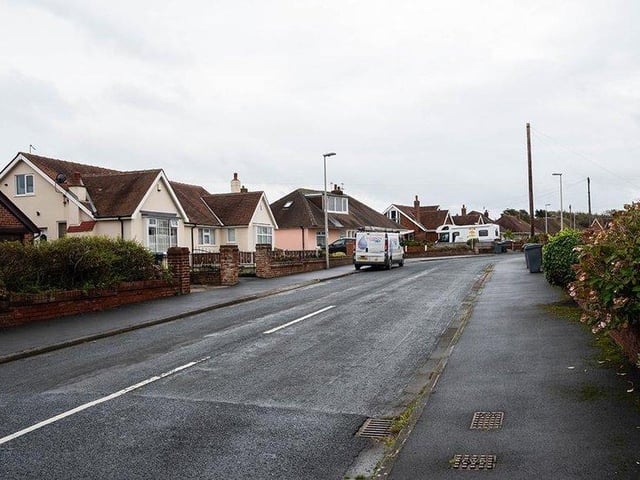 Average house price = £130,000