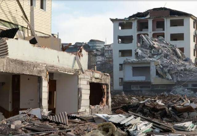 The earthquakes in southern Turkey and northern Syria last Monday morning are understood to have killed more than 33,000 people to date, injuring tens of thousands and leaving many without water, food, shelter, fuel or energy supplies