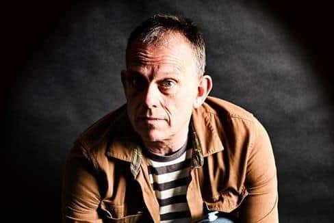 Former Inspiral Carpets frontman Tom Hingley will perform live at Chew’s Yard.