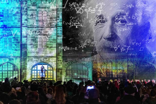 Dalton Square will be lit by imitating the dog with their project Dear Einstein