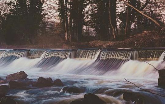 Sprotbrough Falls captured by @si_s_place