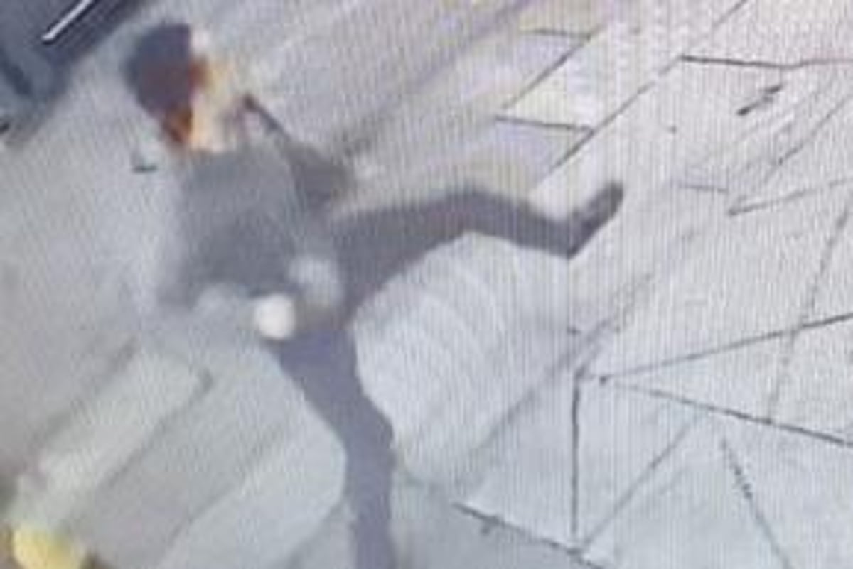 Preston street fighters wanted by police after man threatens foe with pizza cutter