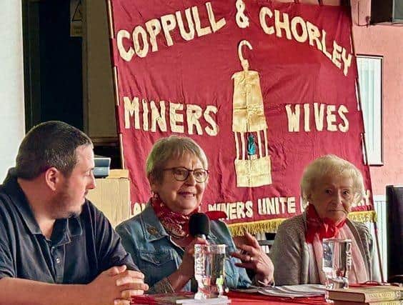Parkside Colliery striker, Arthur Lowe, and miners’ wives Anne Lowe and Julie Anderton.