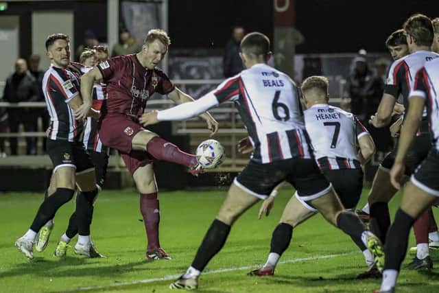 Mark Ellis joins the attack (photo: David Airey/dia_images)
