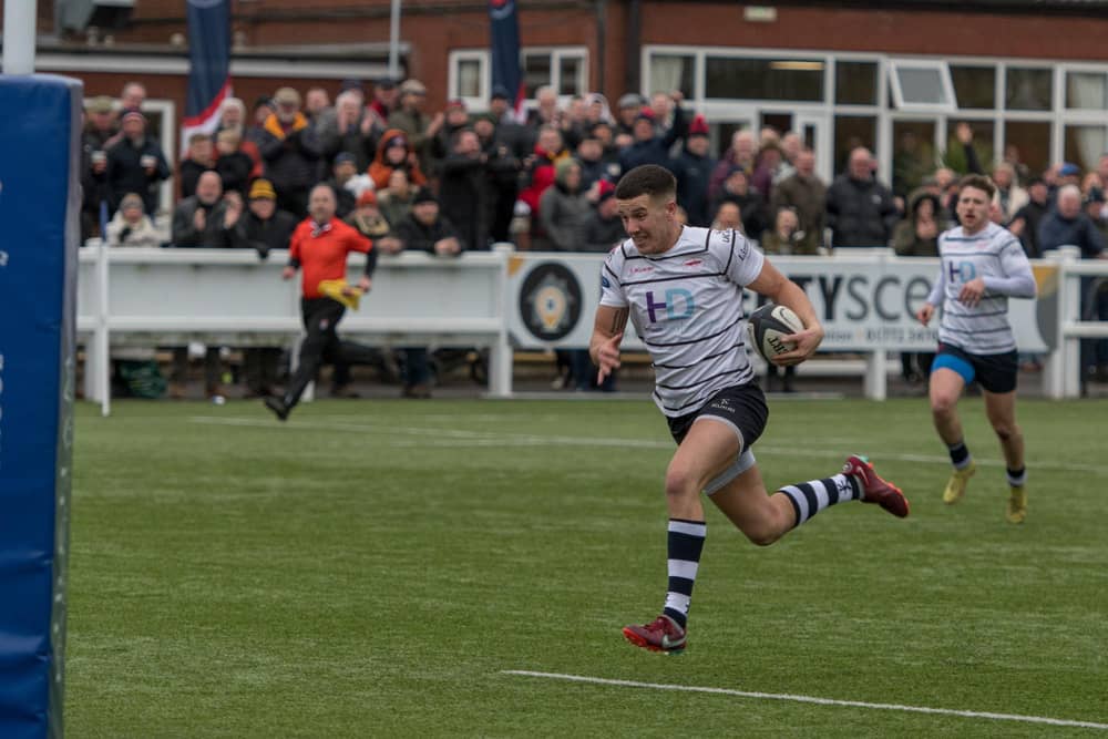 A late try gave Hoppers victory over Otley (photo: Mike Craig)