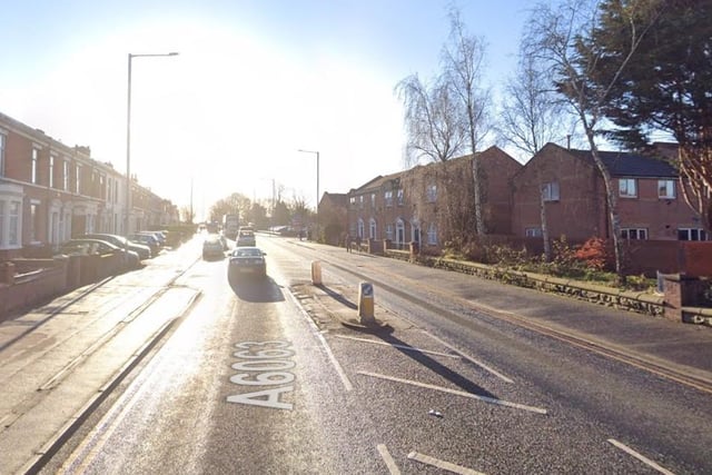 What: Some carriageway incursion 
Why: Utility repair and maintenance works; CLEAR BLOCKAGE IN THE FOOTWAY FOR A NEW CUSTOMER CONNECTION 
When: Aug 1 -3