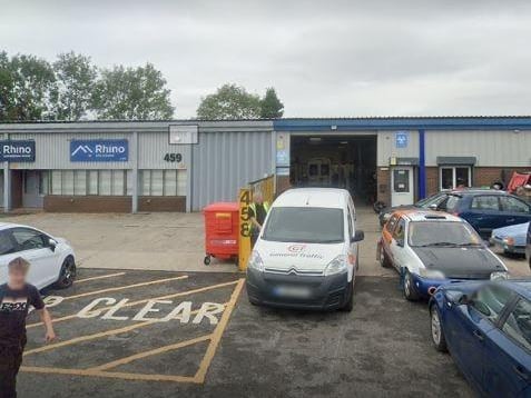 This MOT centre in the Walton Summit Centre scores an average of 4.8/5 on Google Reviews from more than 80 customers.