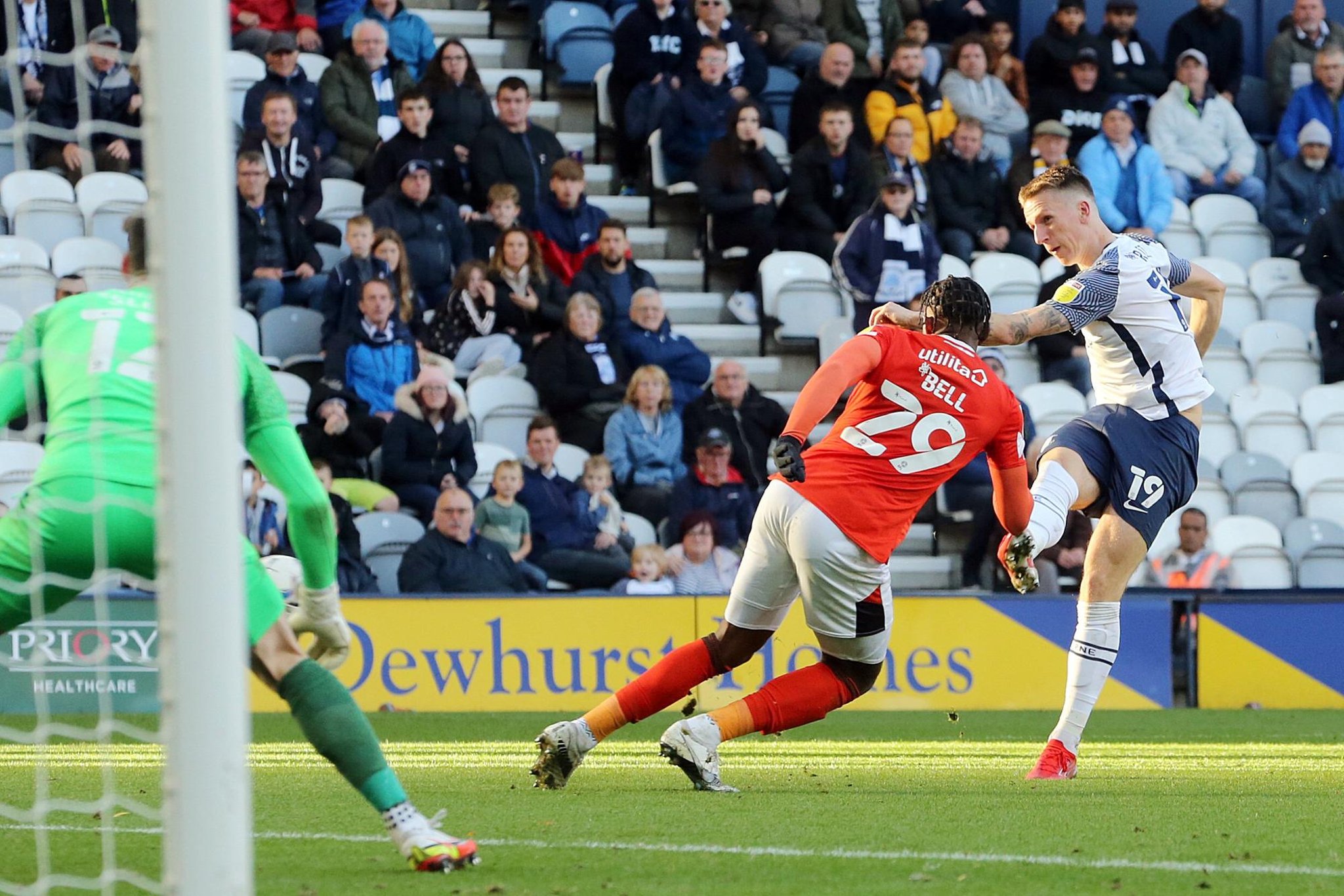 Luton v Preston North End: Red button coverage, teams, referee