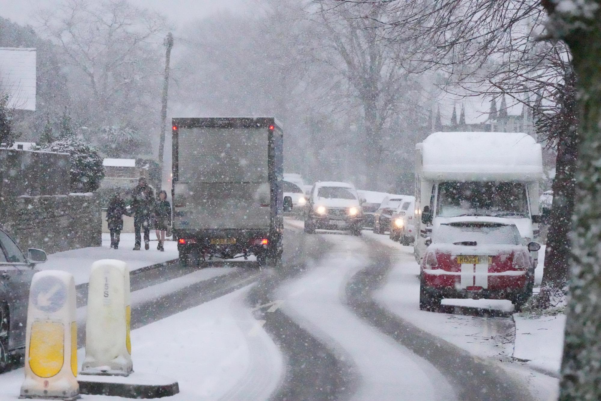 Met Office issues amber weather warning for snow and ice across ...