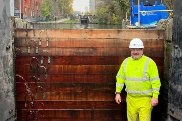 Lock 2 stoppage on the Ashton Canal