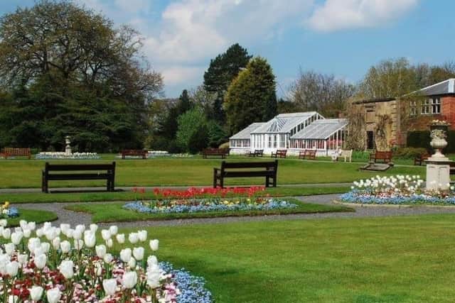 Worden Park is the largest in South Ribble and attracts around 300,000 visitors every year. As well as offering more than 60 hectares of meadows, woodlands and playing fields, the park also includes a range of attractions in its historic grounds, including a maze, miniature golf and a huge play area