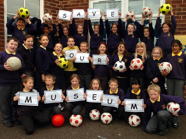 Fulwood and Cadley Primary School back the LEP campaign to keep the Football Museum in Preston in 2009