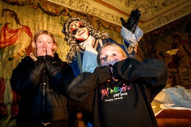 Put your hands on your face if you're scared!