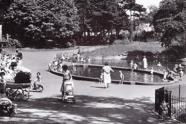 Moor Park, Preston June 1960
This small paddling pool was removed in the 1970's