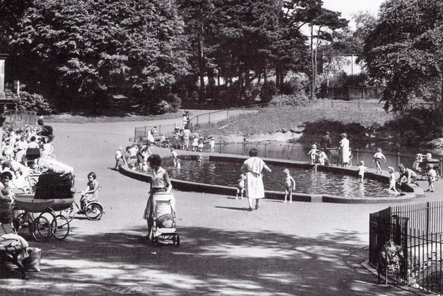 Moor Park, Preston June 1960
This small paddling pool was removed in the 1970's

