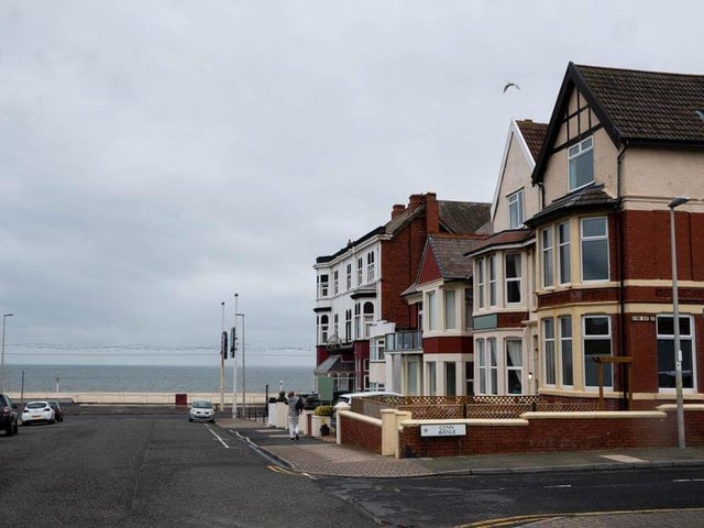 Average house price = £130,000