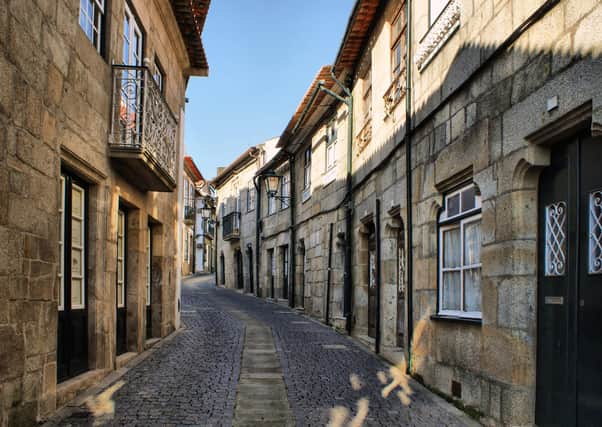 The narrow streets of Vila do Conde.