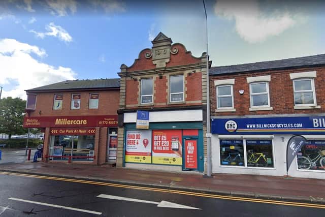 Leyland's new Pizza Hut takeaway will open in the former Ladbrokes unit in Towngate