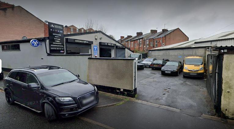 This place gets 4.8 out of 5 on Google Reviews.
One happy customer wrote: "Always received a first class service, very professional, great set on lads and more importantly very experienced. Highly recommended."