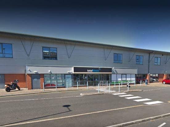 This well-established large gym rates as 4.2 out of 5, based on 473 Google Reviews.
One said: "Best gym around! I’ve been going here for about a month now and I’ve never enjoyed a gym so much! Great facilities, always clean and super friendly staff. Love it!"