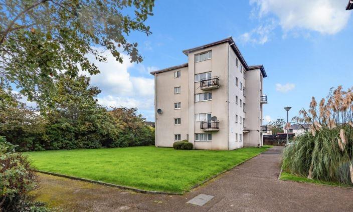 This fourth floor, two-bedroomed apartment is offered to the market at £40,000 with no onward chain and vacant possession.
The property benefits from communal parking and gardens.