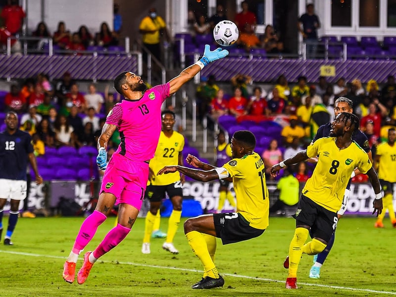 Doncaster Rovers are keeping an eye on QPR’s Dillon Barnes. The goalkeeper played in their friendly against Harrogate Town yesterday. (The 72)