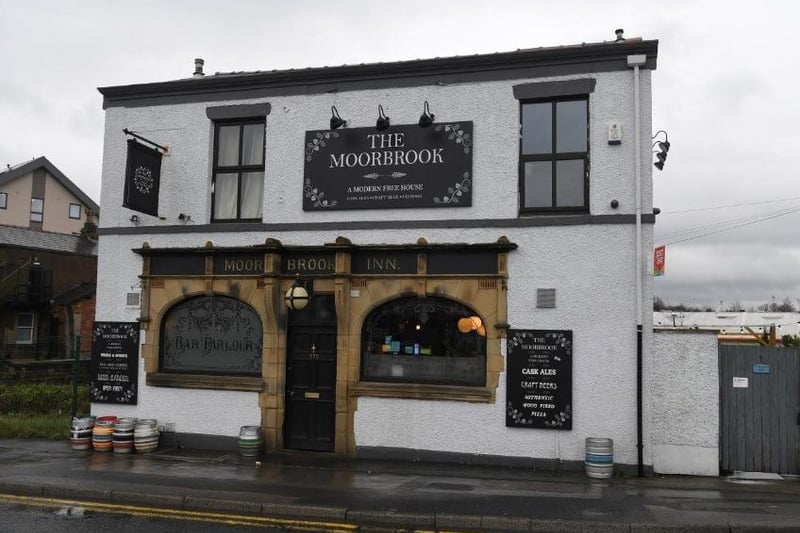 The Moorbrook on North Road, Preston, has a rating of 4.7 out of 5 from 474 Google reviews and has outside dining available