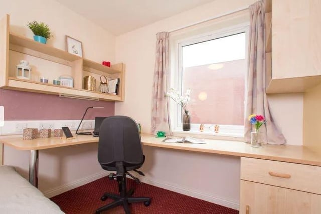 This room in a shared house in Victoria Street, Preston, is for students only.
Each bedroom is fully equipped with a 3/4 double bed, wardrobe, desk, chair and private ensuite bathroom.