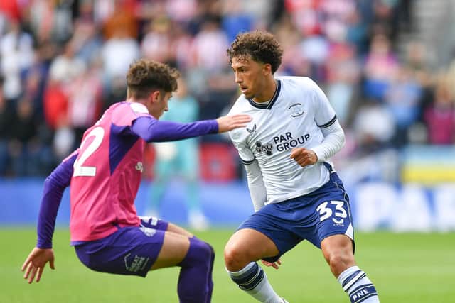 Preston North End's Kian Best battles with Sunderland's Trai Hume