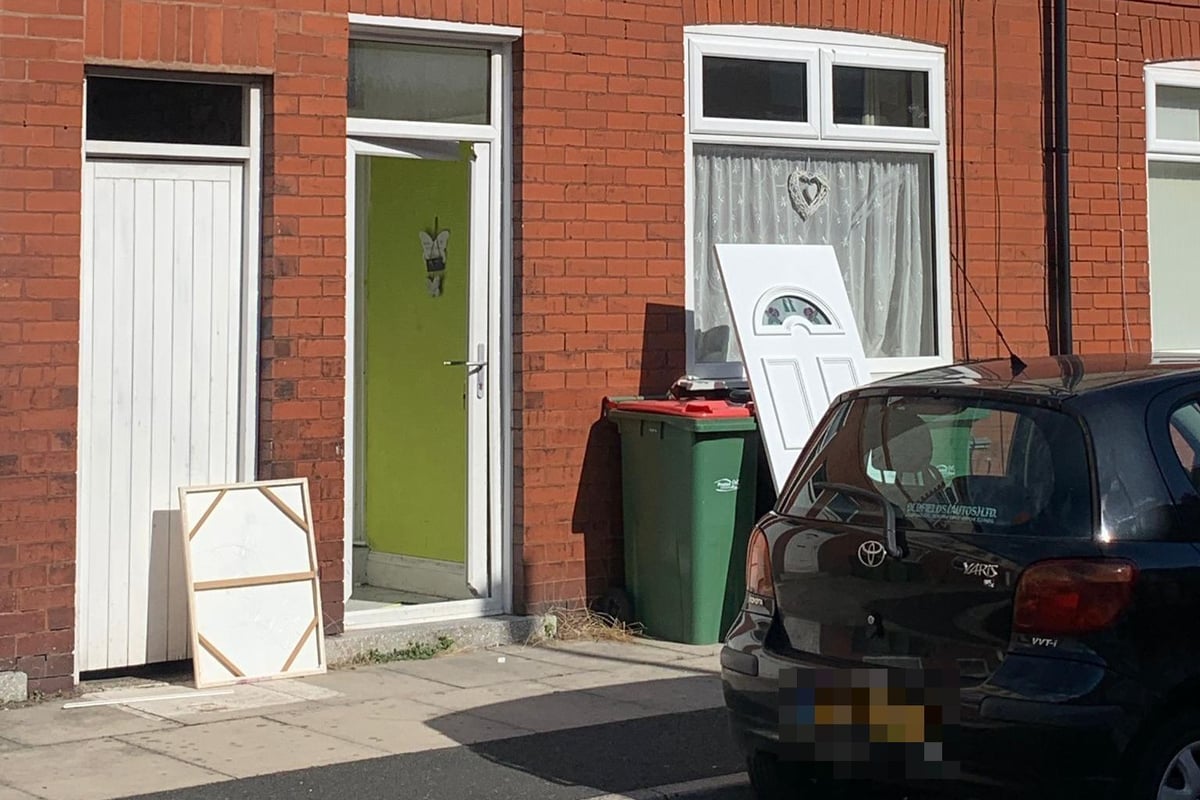 Video shows house in Preston being raided by police - this is what happened