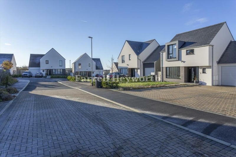 Perfect 3 bed detached Fulwood family home with modern finish, bright