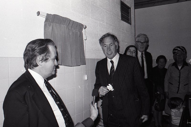 Joe Mercer who is about unveil a plaque at Coppice School in Preston
Sept 1978