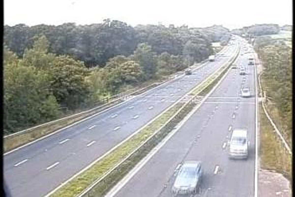 Lancashire traffic: M6 motorway is closed between J32 and J33 northbound in Garstang overnight