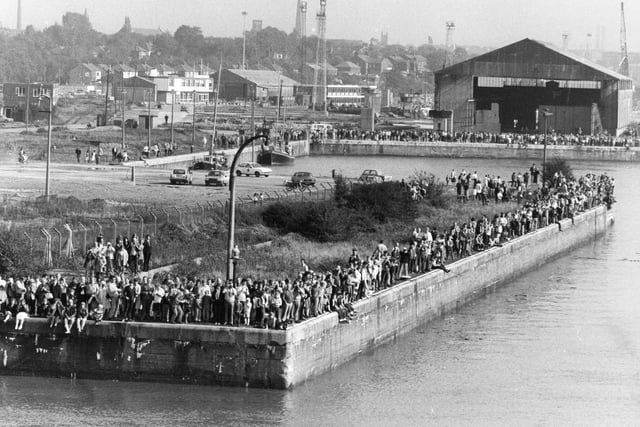 Here you can see just how many people lined the docklands area to witness the arrival of the Manxman in Preston