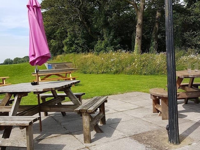 The Hand Dagger Inn, Treales Rd, Preston PR4 0SA.