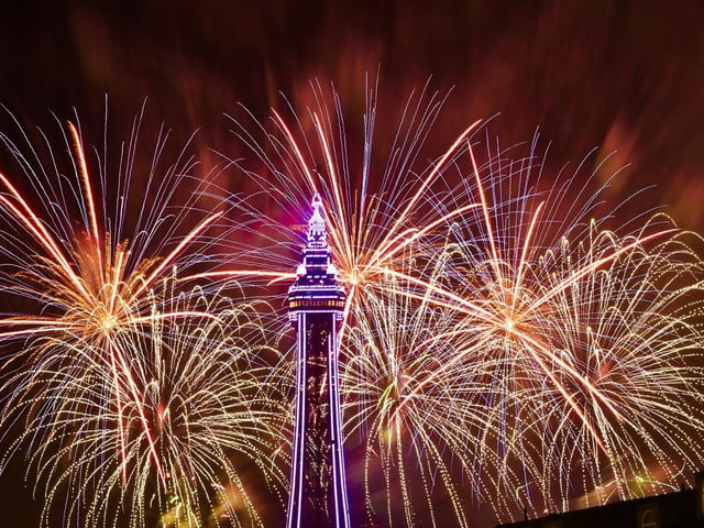 Wales kicked off the World Fireworks Championship in Blackpool on Saturday with a show-stopping display
