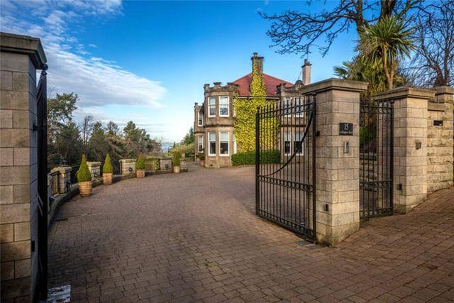 This property comes with impressive electric gates to ensure safety and privacy.