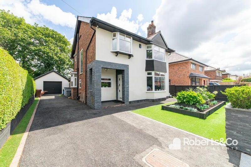 Renovated 3 bed detached Penwortham family home with fitted kitchen