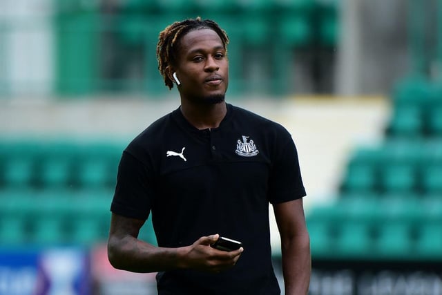 Newcastle United winger Rolando Aarons is Huddersfield Town’s “top target” ahead of the January transfer window, as revealed by owner Phil Hodgkinson. (Various)