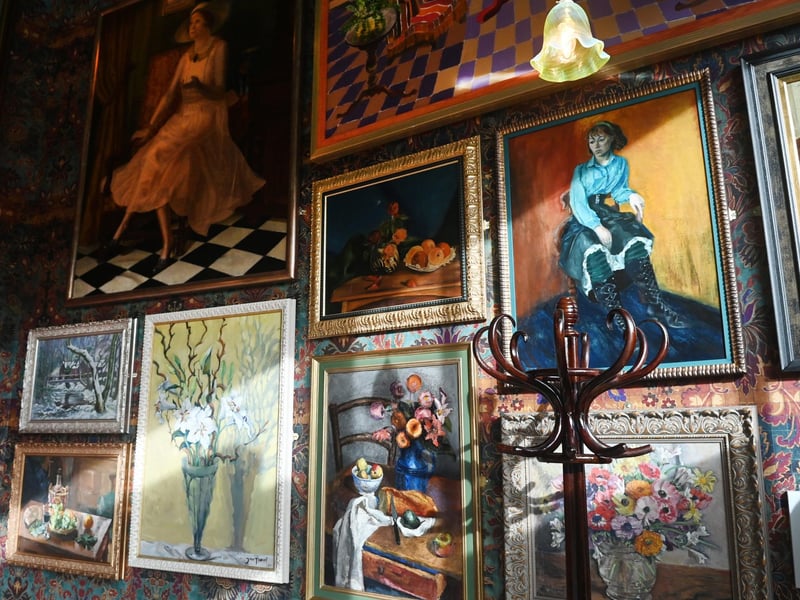 The eye-catching interior.