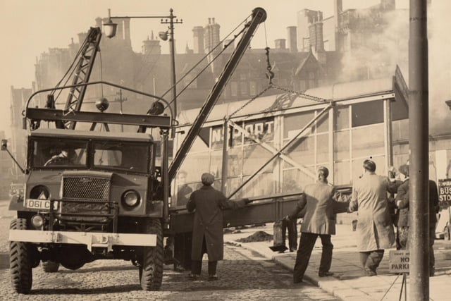 Fishergate, Preston February 16, 1968
Removal of a bus shelter prior to bridge repairs.
