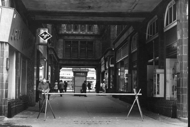 Barriers lie across the entrances to Arndale House/Miller Arcade in 1967